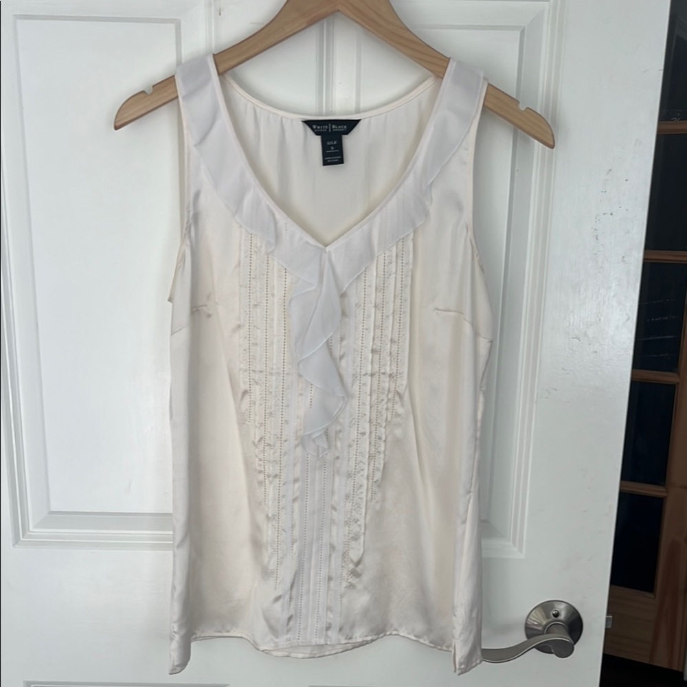 WHBM Silk Ruffled pintuck camisole tank size small.